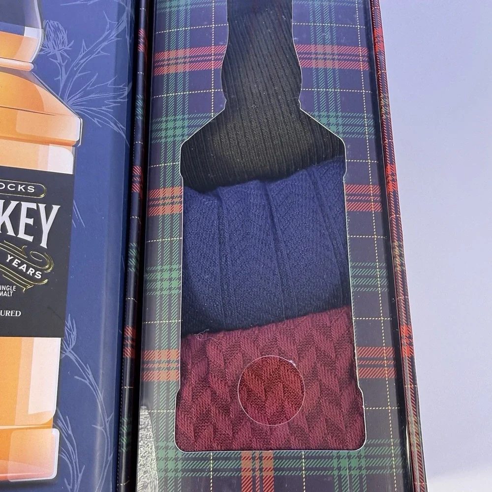 Whiskey Socks 3 Pairs Men's Crew Socks Size 8-12 NIB Black Blue Red‎ New